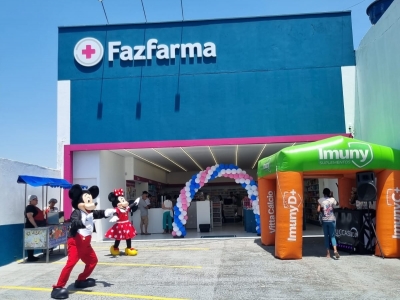 Farmacia, em bairro populoso