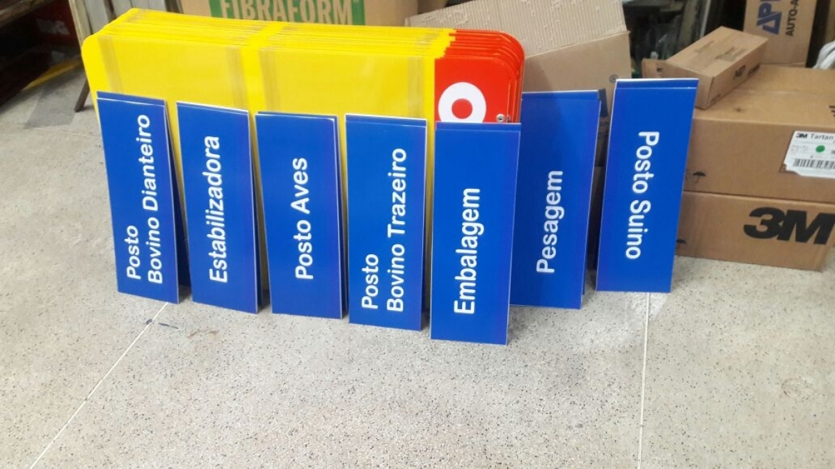 Comunicação Visual para Hiper e super mercados Carrefour