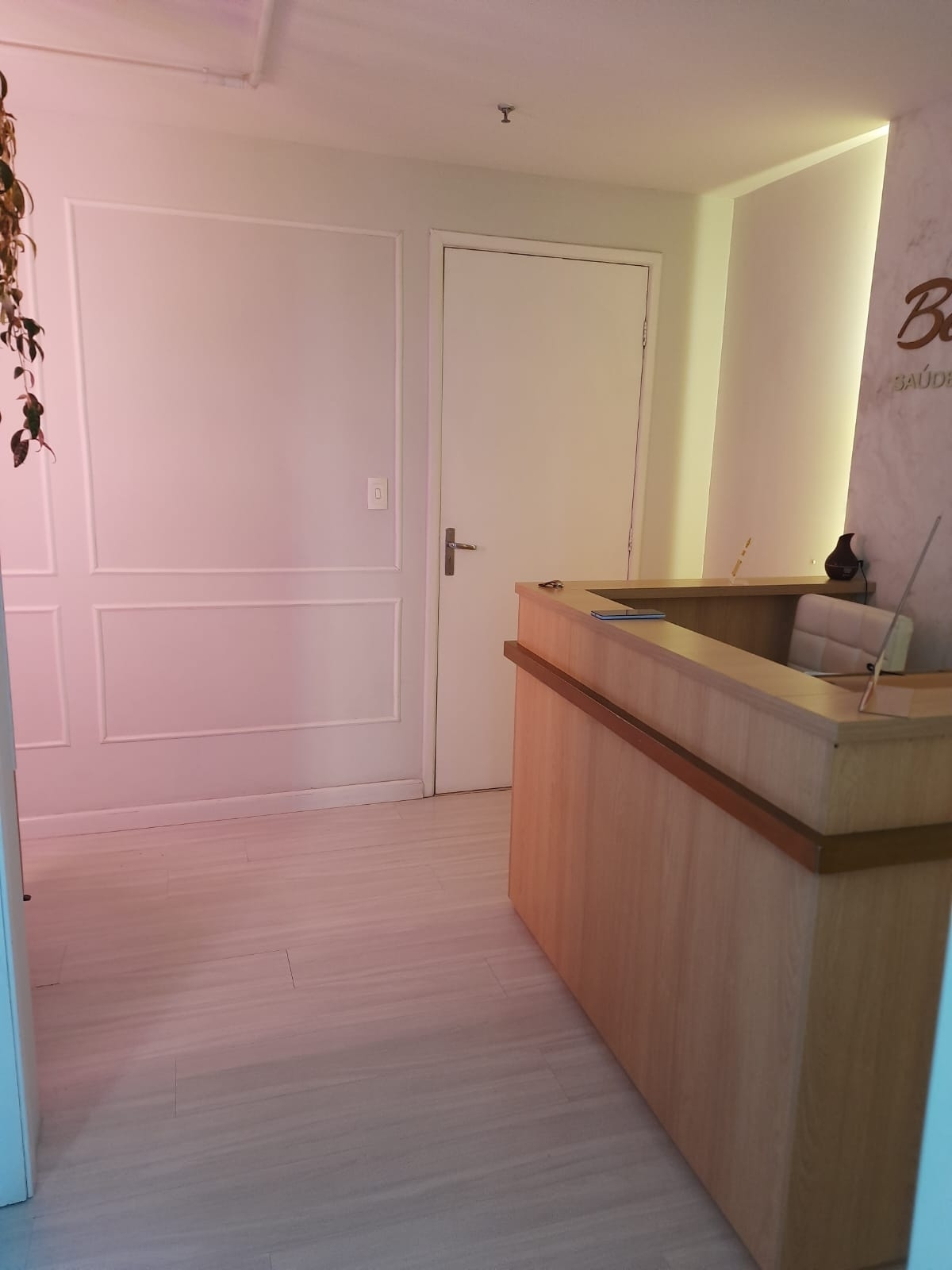 Passo Ponto lindo espaço finamente decorado para médicos, estética, fisioterapia, odonto, dermato