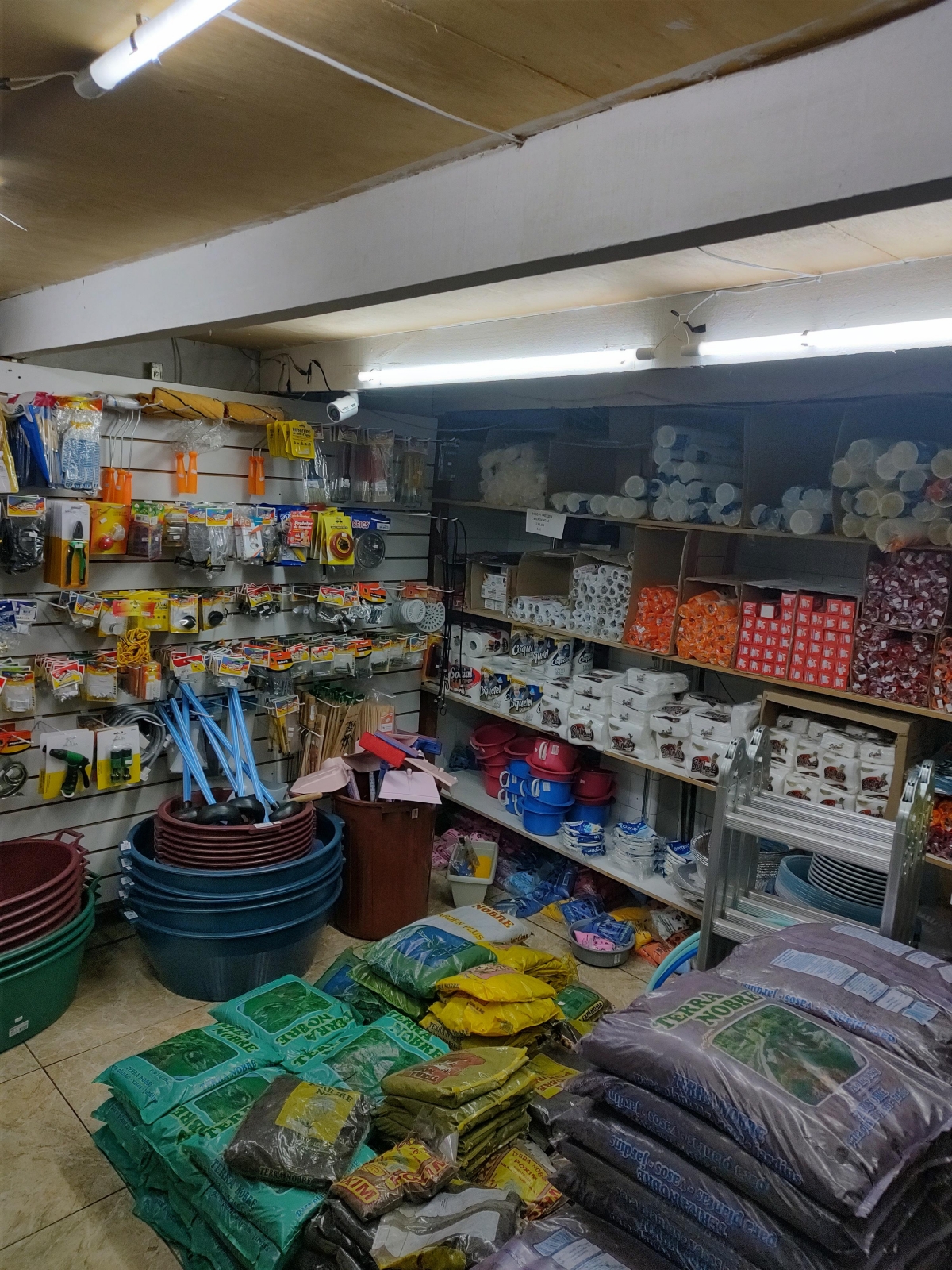 Vendo loja de utilidades e presentes