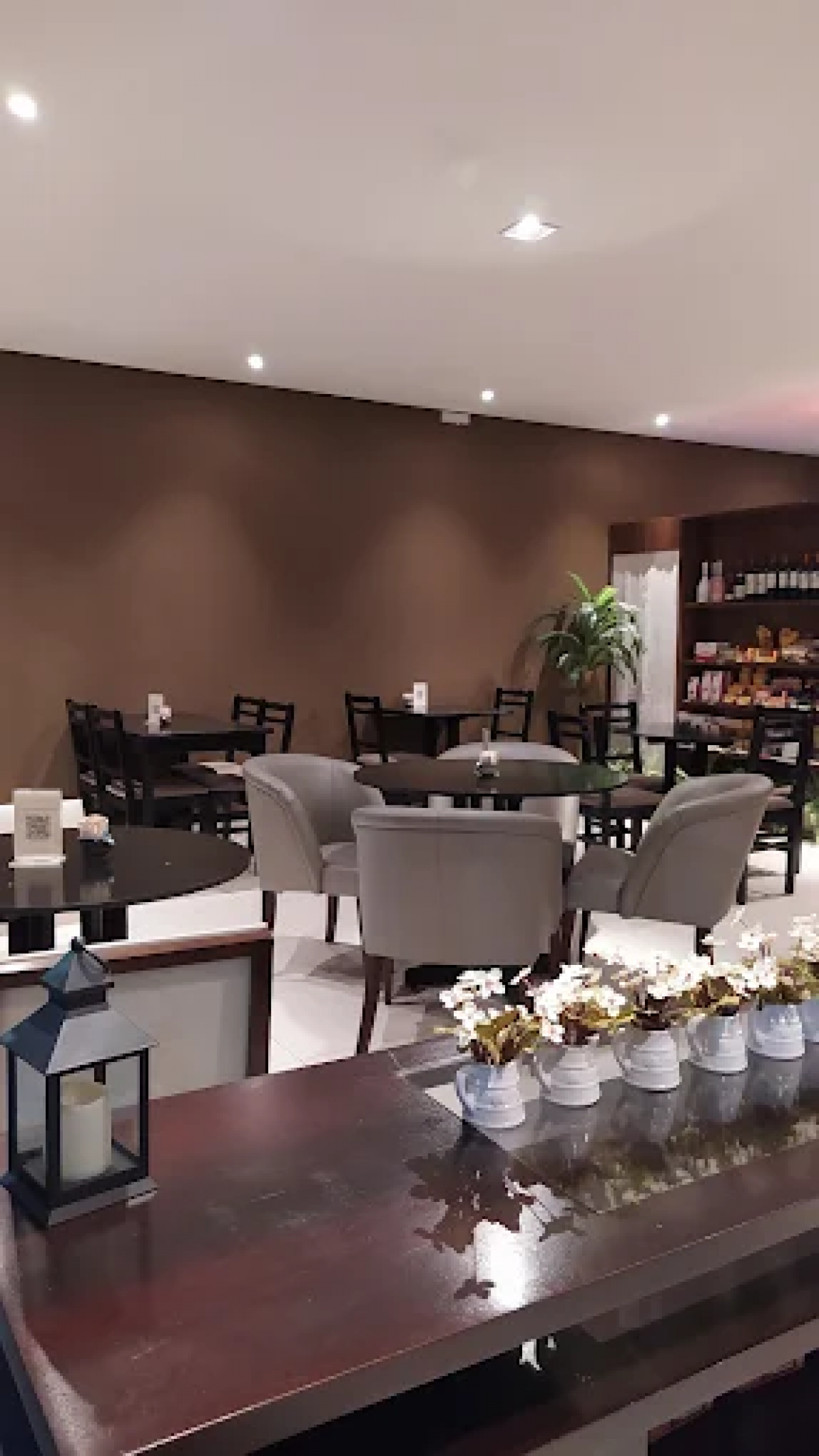 Cafeteria à Venda - Ótimo Ponto em Taubaté/SP - 5 Anos de Operação