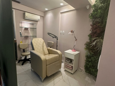 Esmalteria de Luxo no Lago Norte