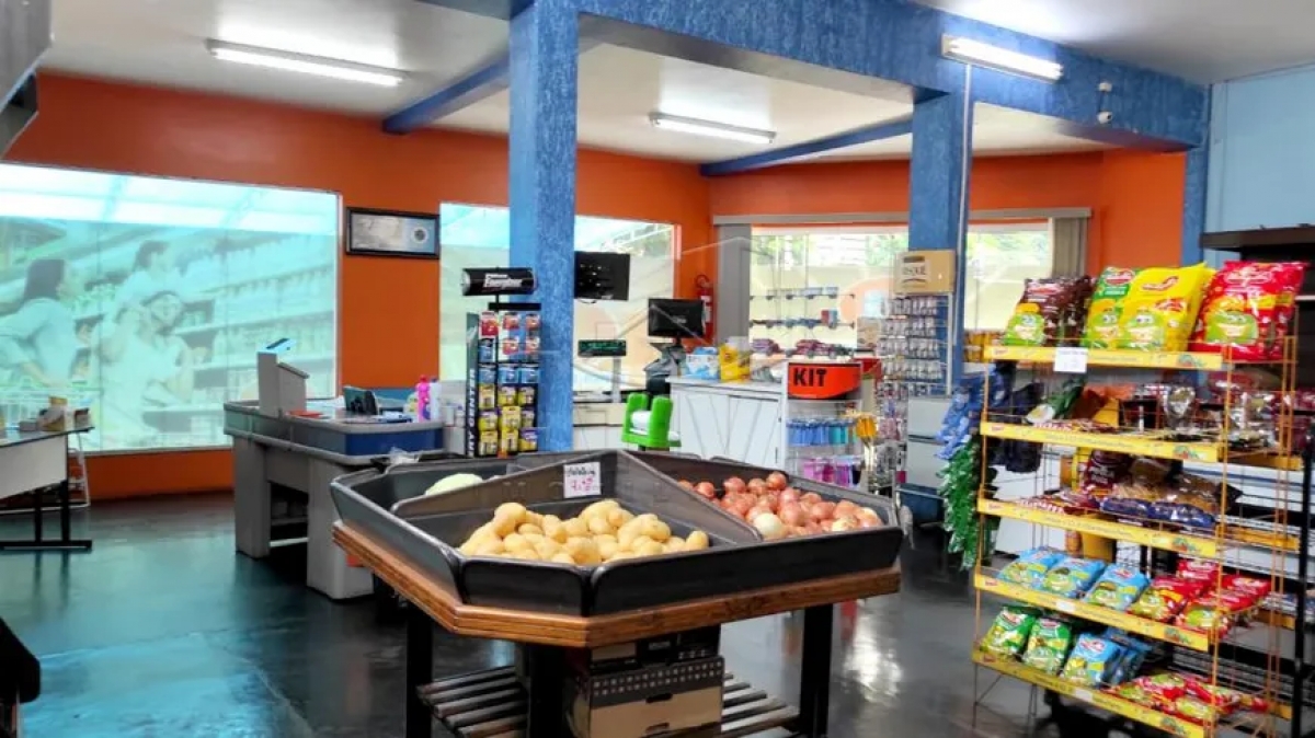 Mercado com casa em Novo Sarandi, Toledo