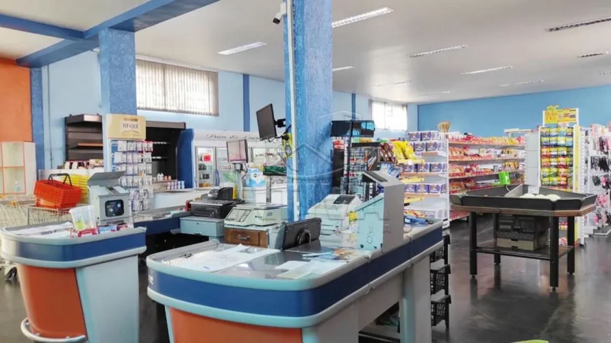 Mercado com casa em Novo Sarandi, Toledo
