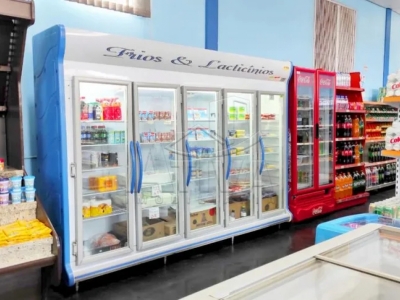 Mercado com casa em Novo Sarandi, Toledo