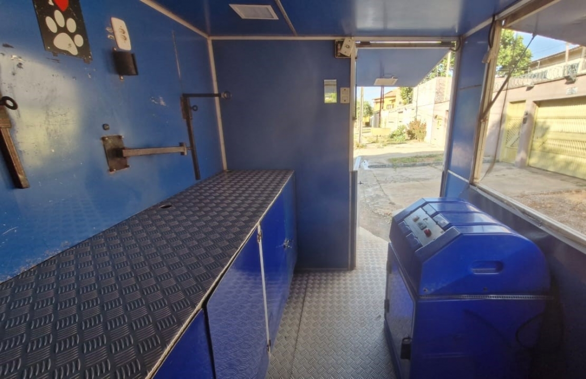 PET SHOP MÓVEL COMPLETO E EM FUNCIONAMENTO