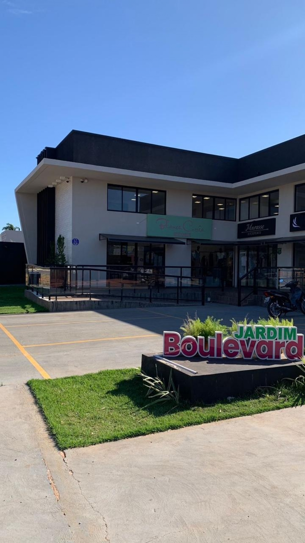 Vendo condomínio comercial de alto padrão na rota bioceânica