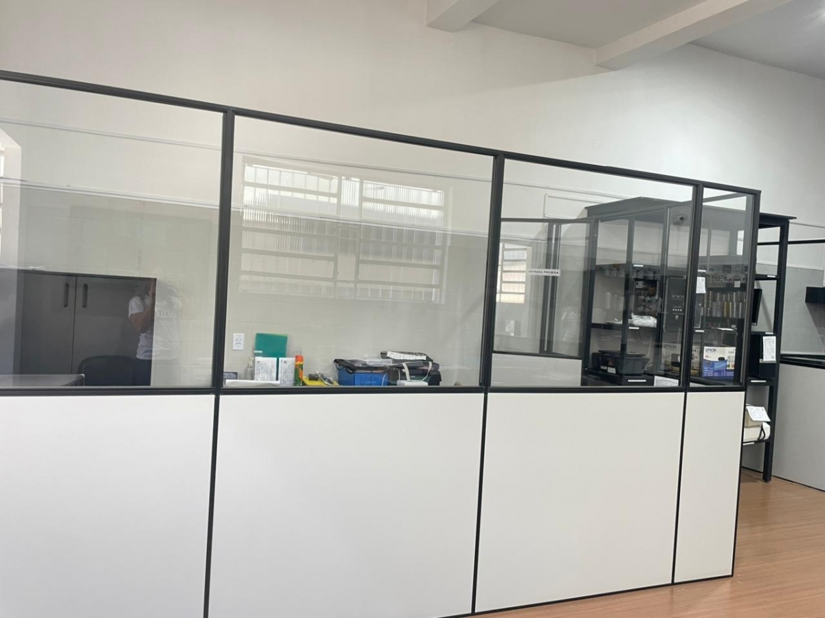 VENDE-SE ASSISTÊNCIA TÉCNICA DE INFORMÁTICA EM PLENA ATIVIDADE – LABORATÓRIO COMPLETO