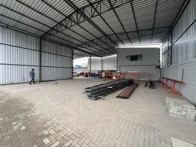 Venda de fábrica de ferro e aco