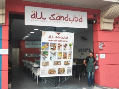 VENDO LANCHERIA ÁRABE DE SUCESSO.