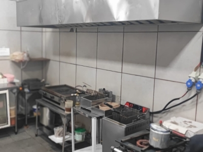 VENDO LANCHERIA ÁRABE DE SUCESSO.
