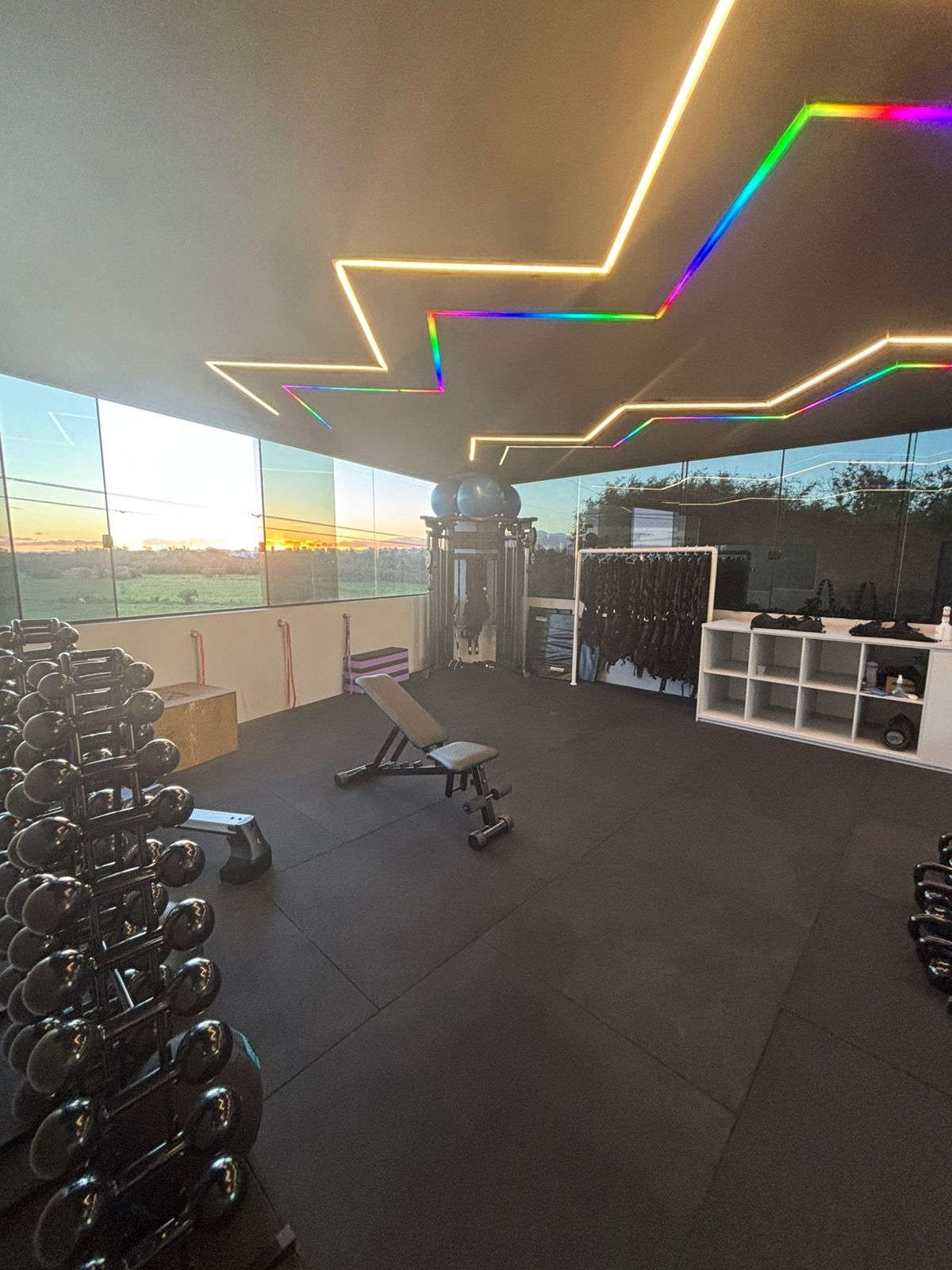 Academia Eletroestimulação e BungeeFit