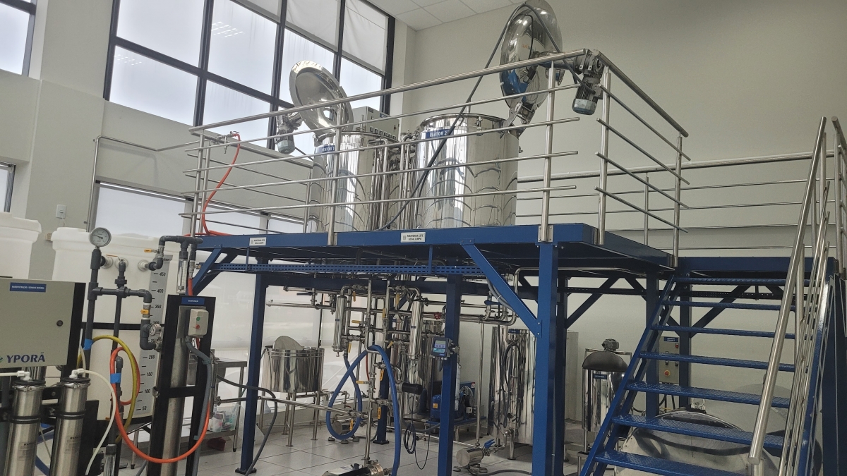 INDÚSTRIA COSMÉTICA A VENDA