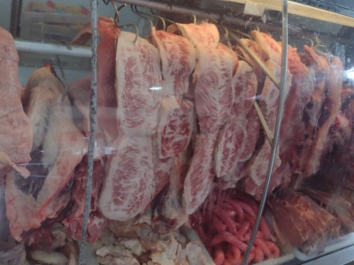 Venda de açougue e mercearia 