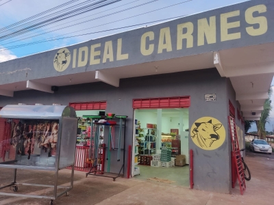 Venda de açougue e mercearia 