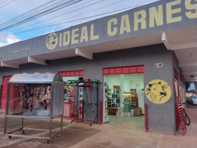 Venda de açougue e mercearia 