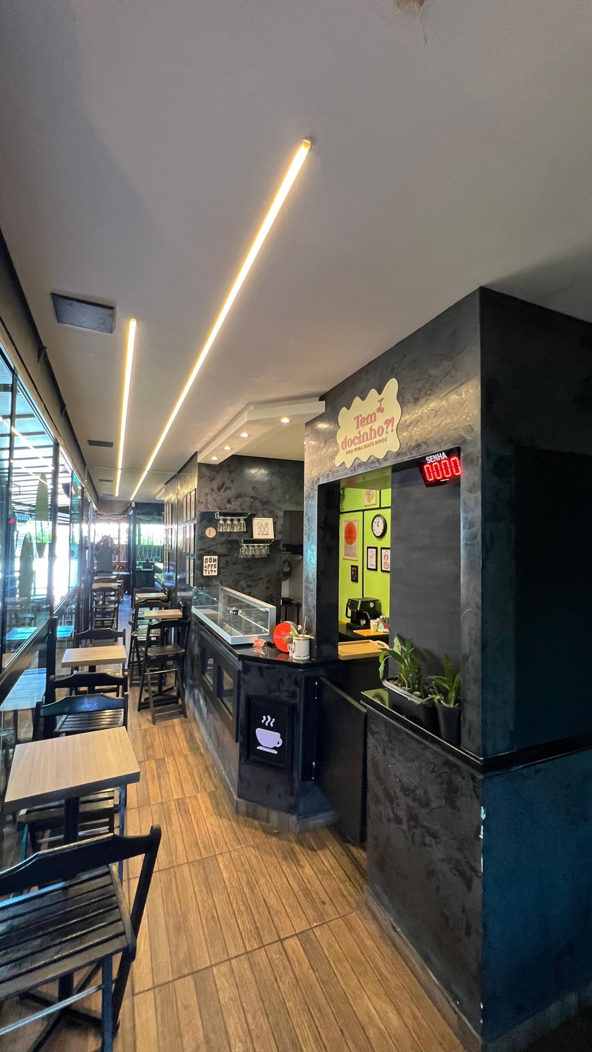 Oportunidade Única: Complexo Gastronômico com Custo de Ocupação ZERO e Ativo Móvel (R$ 1,1Mi em Ativos) em Curitiba 