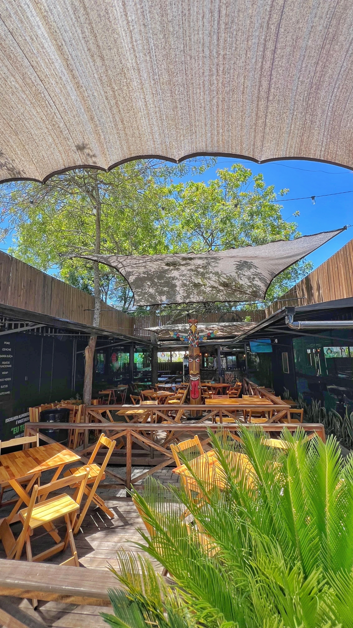 Oportunidade Única: Complexo Gastronômico com Custo de Ocupação ZERO e Ativo Móvel (R$ 1,1Mi em Ativos) em Curitiba 