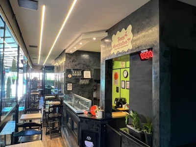 Oportunidade Única: Complexo Gastronômico com Custo de Ocupação ZERO e Ativo Móvel (R$ 1,1Mi em Ativos) em Curitiba 