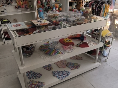 Vendo modelo de negócio +  estoque pet + montagem de loja + fornecedores (SEM ponto)