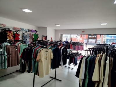 LOJA DE ROUPAS CONSOLIDADA, COM MARCA REGISTRADA - OPORTUNIDADE ÚNICA DE INVESTIMENTO
