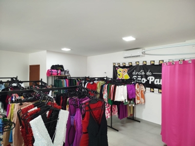 LOJA DE ROUPAS CONSOLIDADA, COM MARCA REGISTRADA - OPORTUNIDADE ÚNICA DE INVESTIMENTO