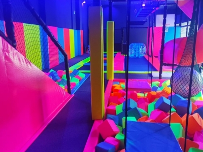 Parque de trampolim indoor 