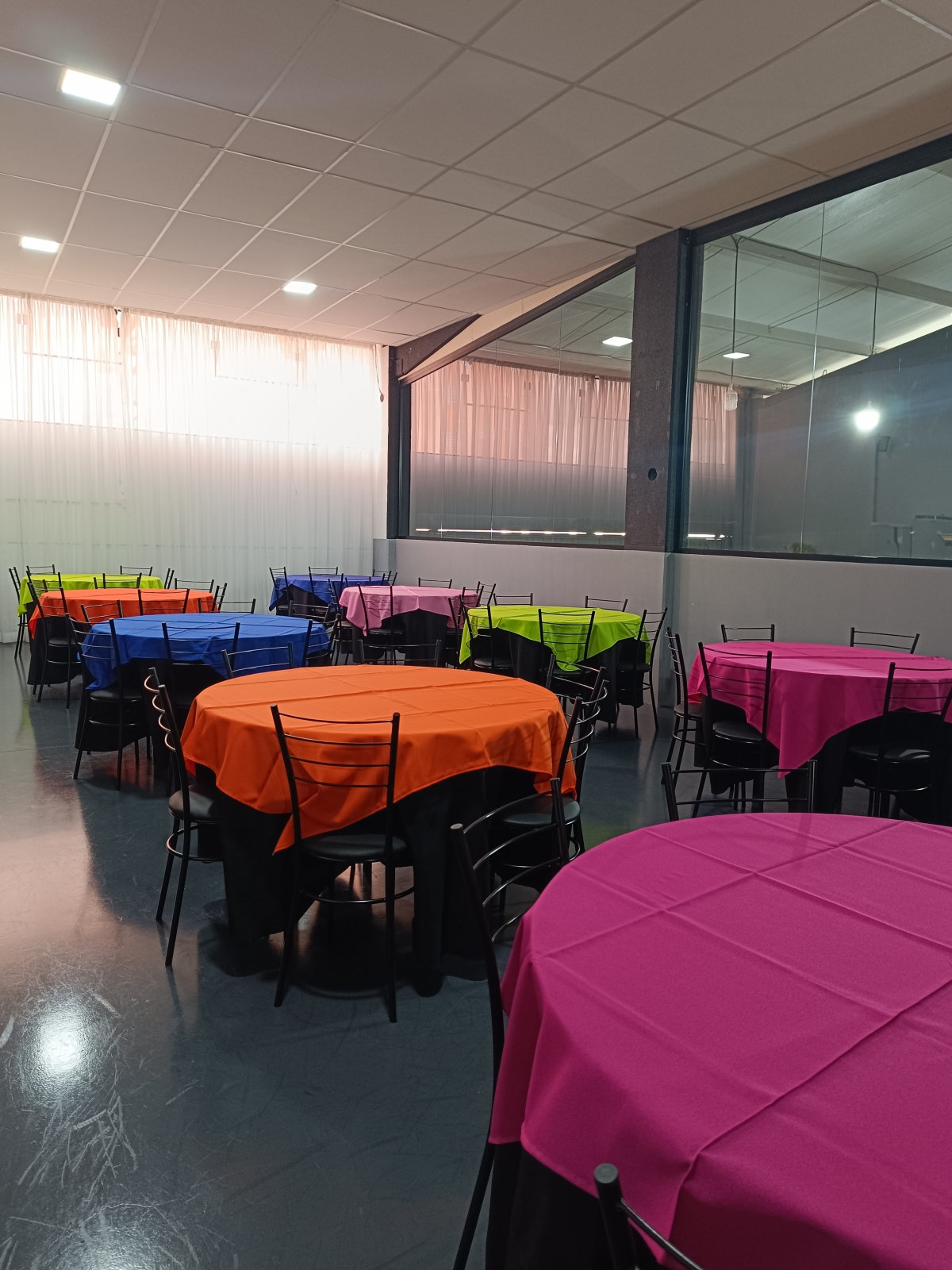 Parque de trampolim indoor 