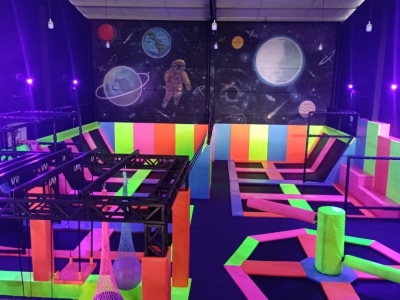 Parque de trampolim indoor 