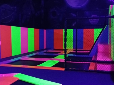 Parque de trampolim indoor 
