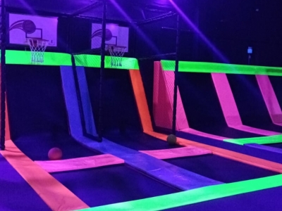 Parque de trampolim indoor 
