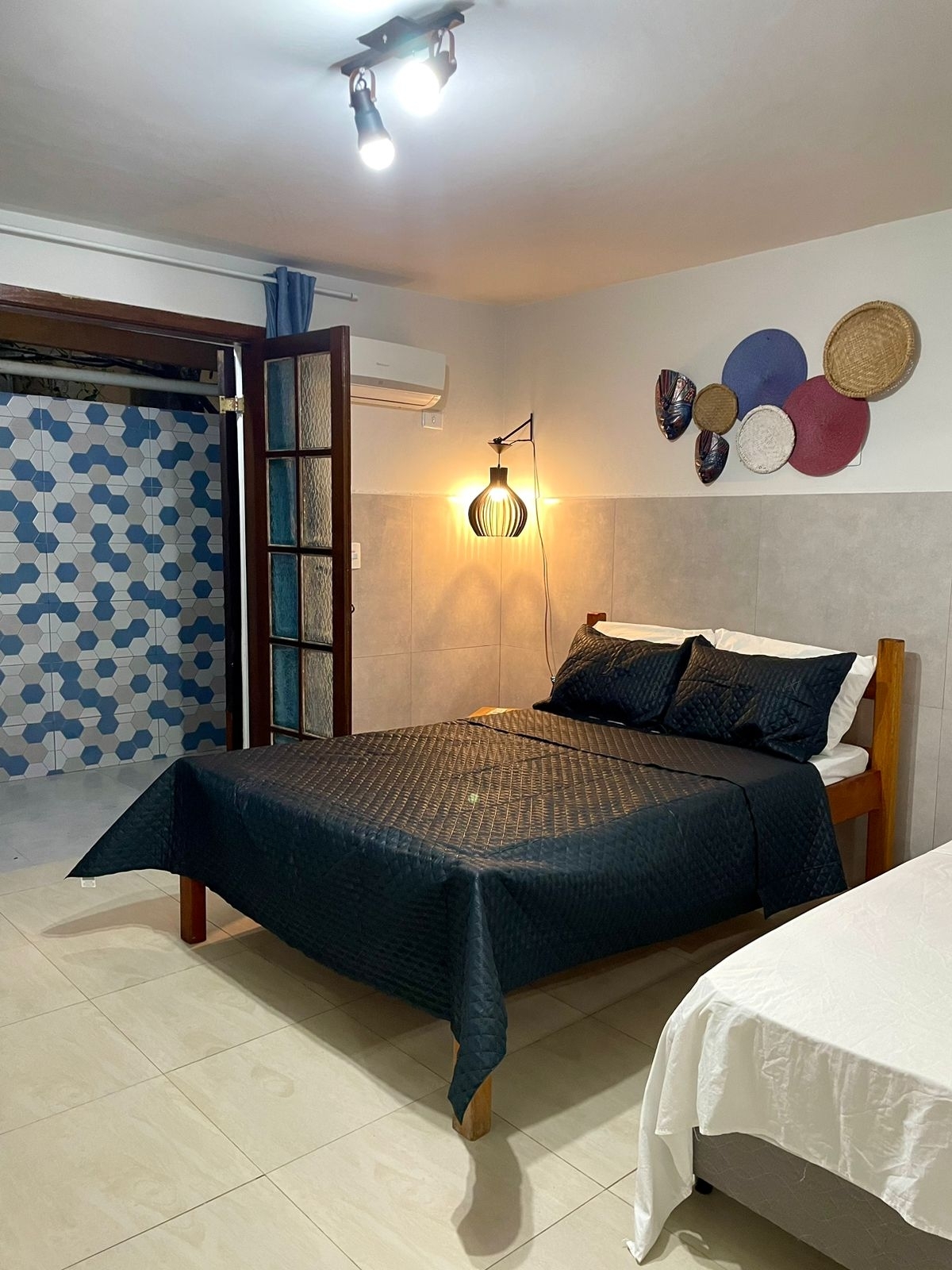 Vendo pousada em Maresias , litoral norte de São Paulo.