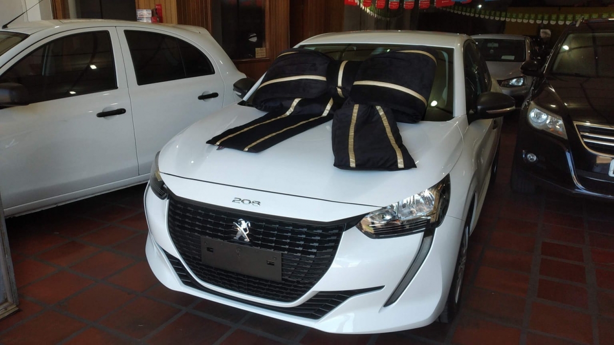 Vendo  Empresa Automotiva Consolidada na compra e venda de veículos