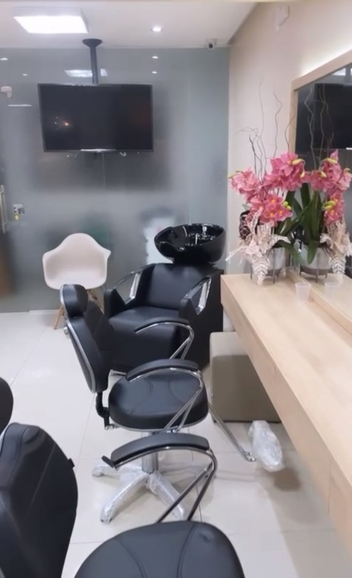 Venda de Operação Madura de Estética em Belém – Ponto com Estacionamento e Carteira Consolidada