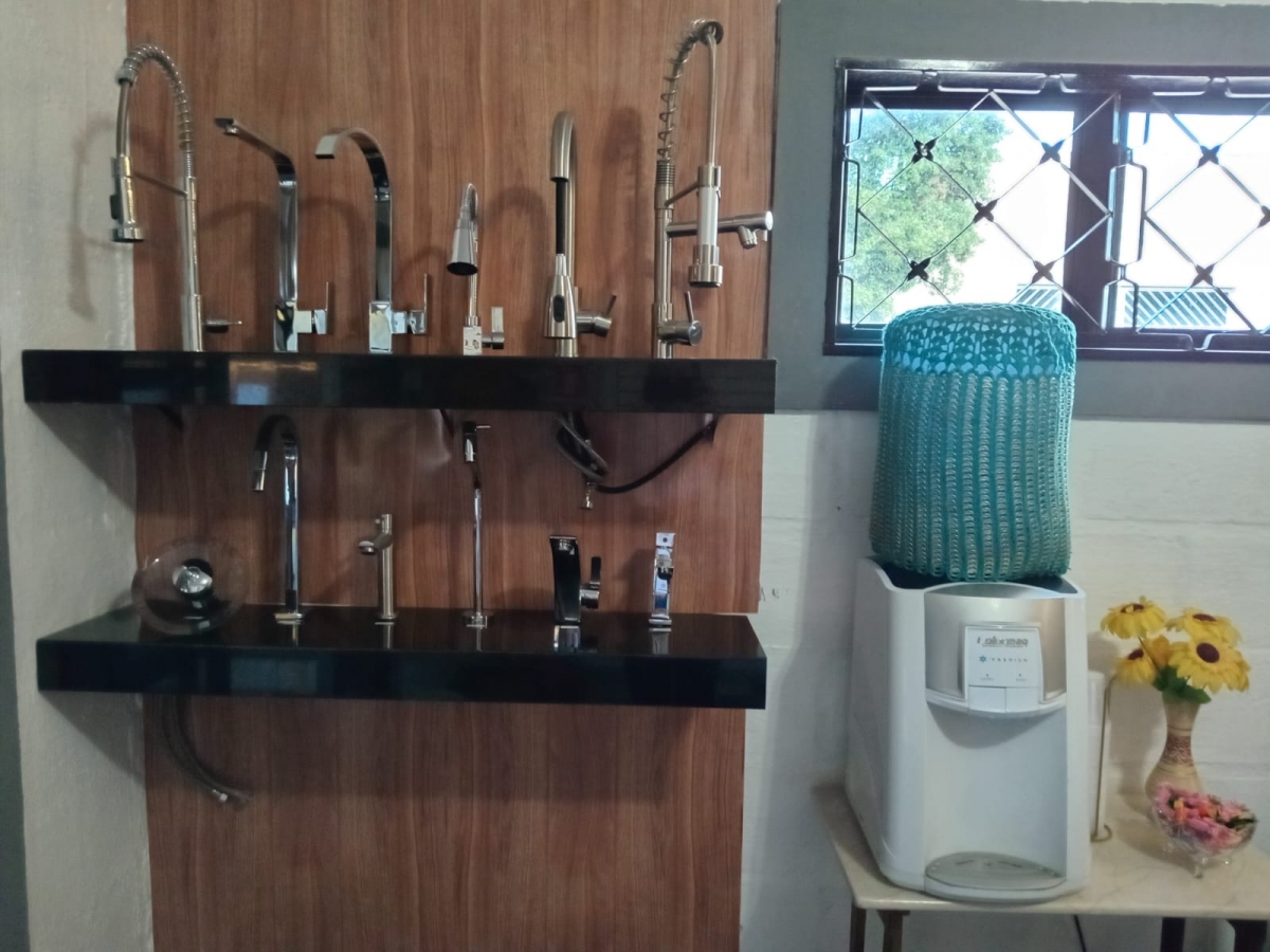 Vendo Marmoraria em pleno funcionamento (porteira fechada)