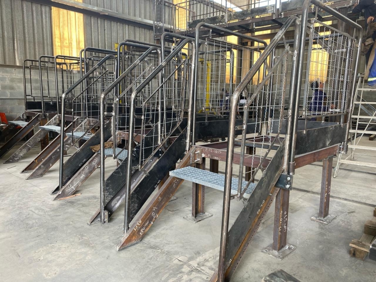 Vendo Empresa de Estruturas Metálicas e Serralheria Industrial