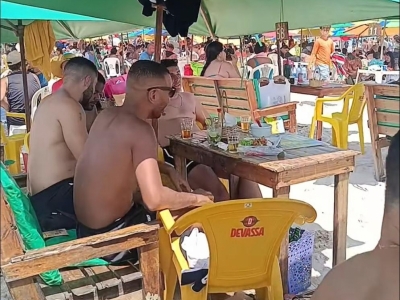 Restaurante frente mar 