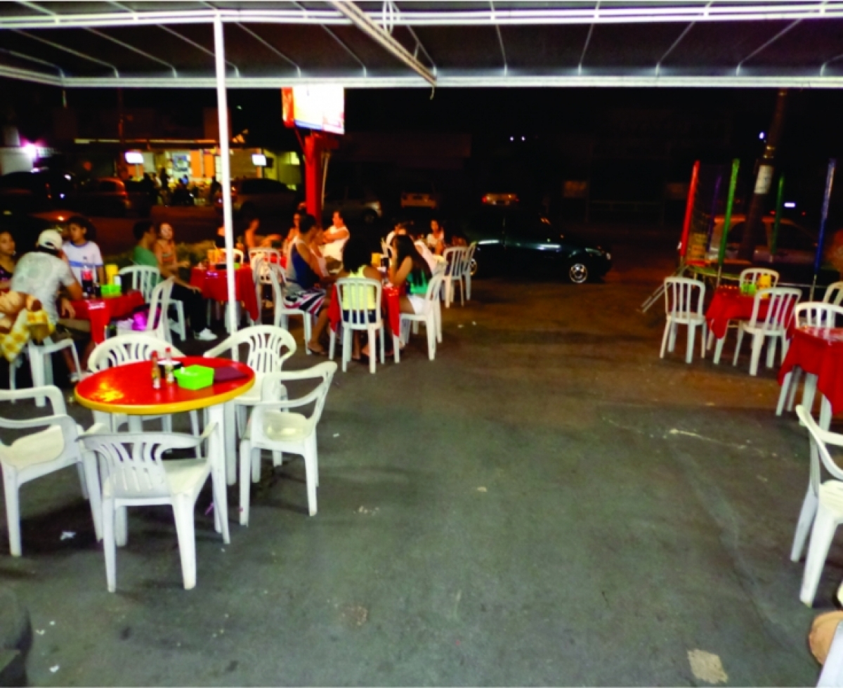 Sorveteria, Lan House, Lanchonete, Galeteria e Bar com cozinha completa