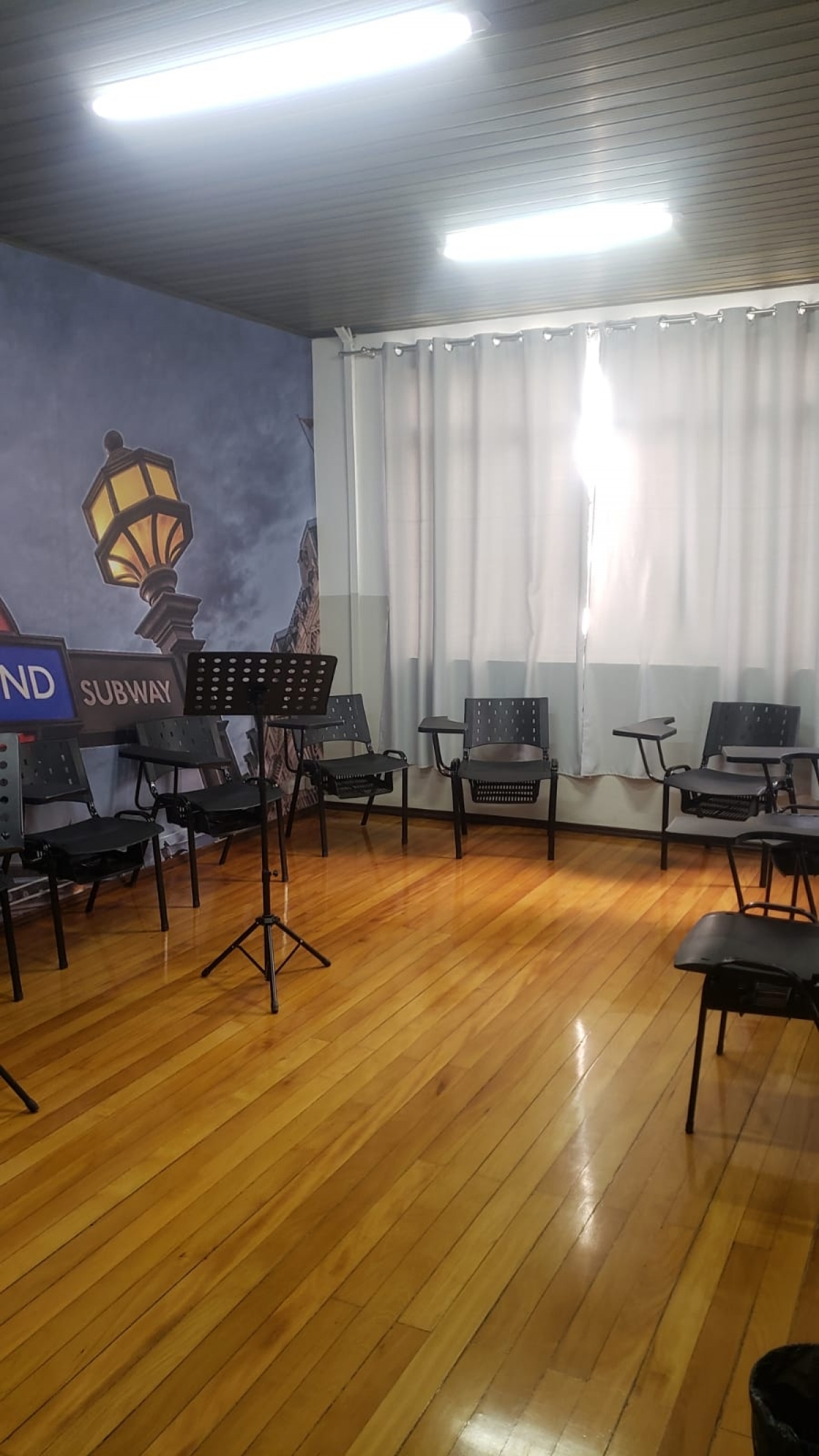 OPORTUNIDADE EM BLUMENAU: ESCOLA DE INGLÊS ESTRUTURADA E PRONTA PARA ASSUMIR