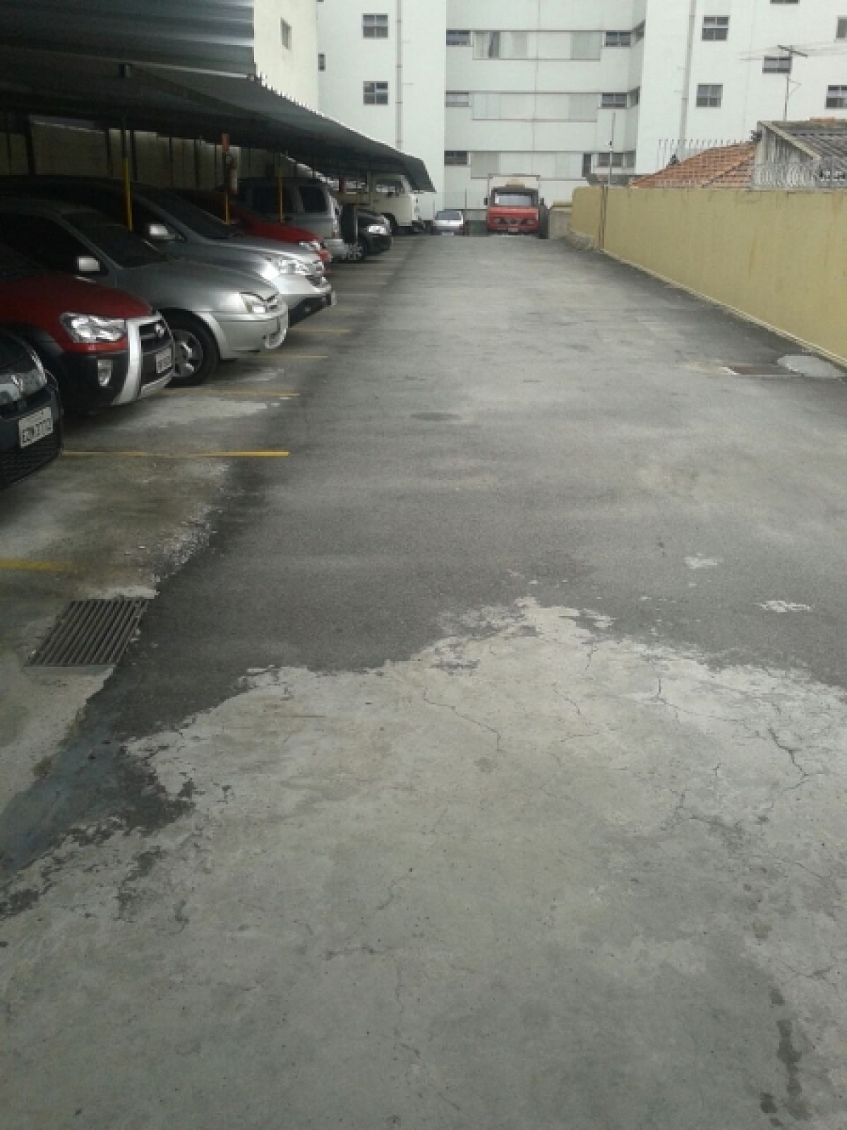 VENDO ESTACIONAMENTO COM LAVA RÁPIDO COMPLETO