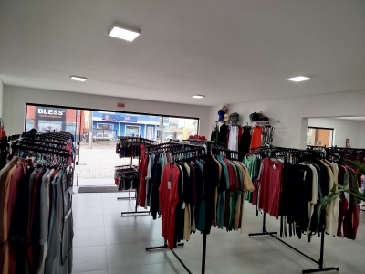 LOJA DE ROUPAS CONSOLIDADA, COM MARCA REGISTRADA - FLORIANÓPOLIS SC