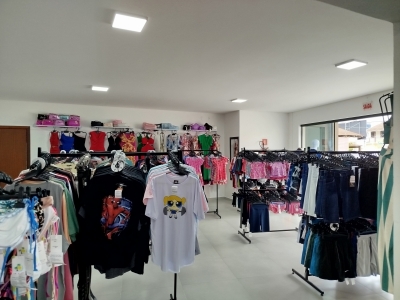 LOJA DE ROUPAS CONSOLIDADA, COM MARCA REGISTRADA - FLORIANÓPOLIS SC