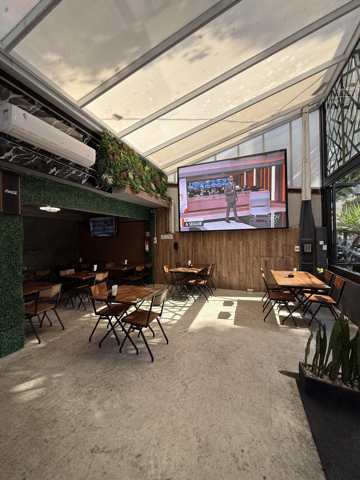 Bar Na Via Gastronômica em Santos