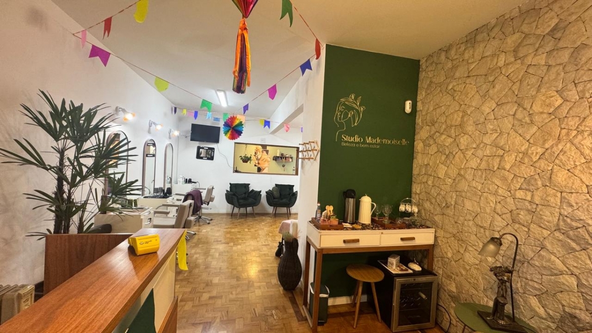 Passo O Ponto!! Oportunidade De Investimento Em Moema Studio De Beleza Completo E Em Funcionamento