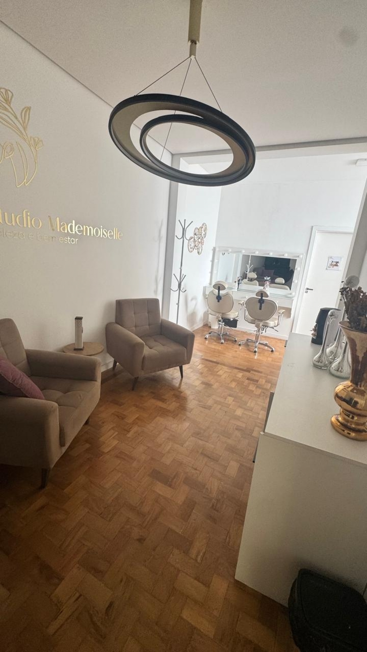 Passo O Ponto!! Oportunidade De Investimento Em Moema Studio De Beleza Completo E Em Funcionamento