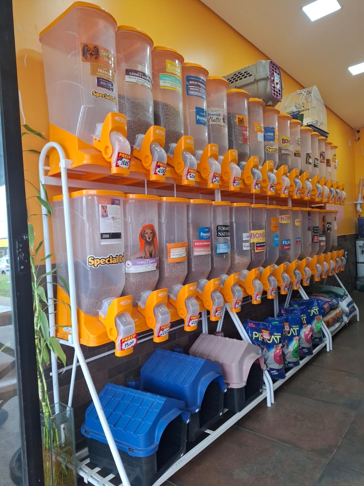 Vendo Pet shop com banho e tosa 