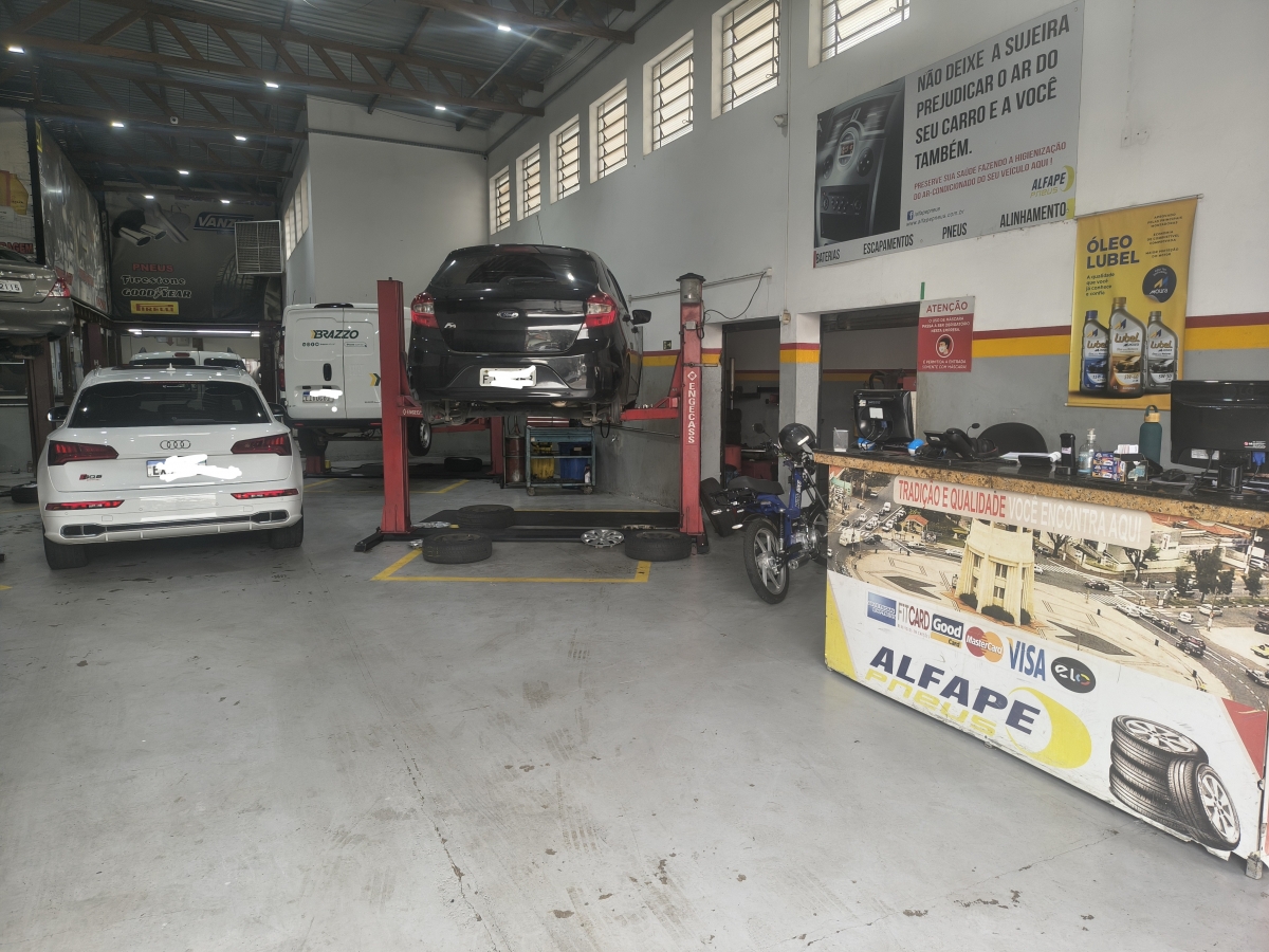 Centro automotivo vendas peças reparo veículos 