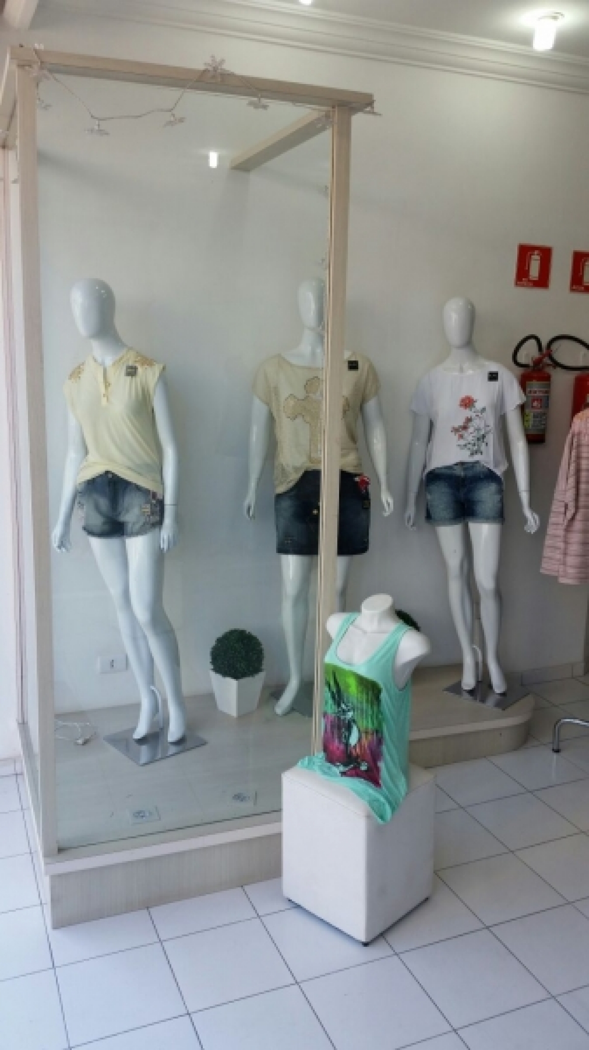 LOJA ROUPAS FEMININAS