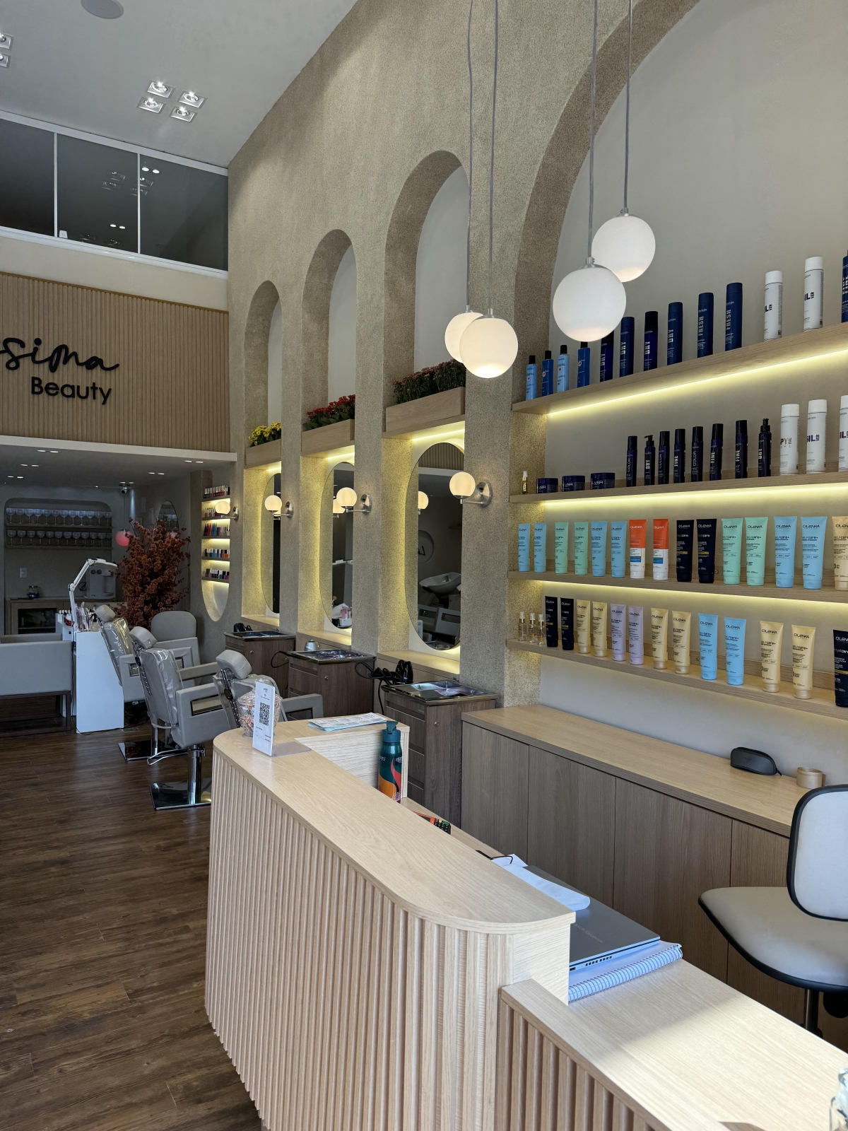 Studio de Beleza especializado em Mega hair