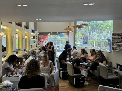 Studio de Beleza especializado em Mega hair